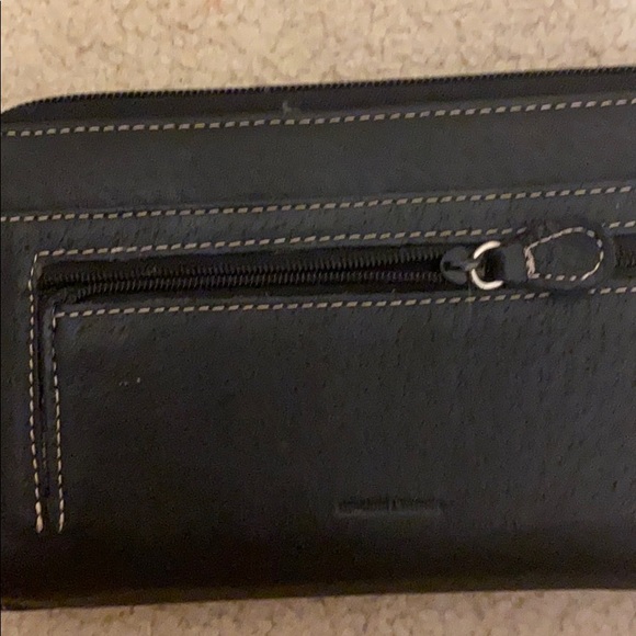black wallet - Picture 2 of 7